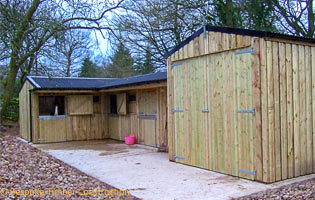 U-Shaped stable block with hay barn